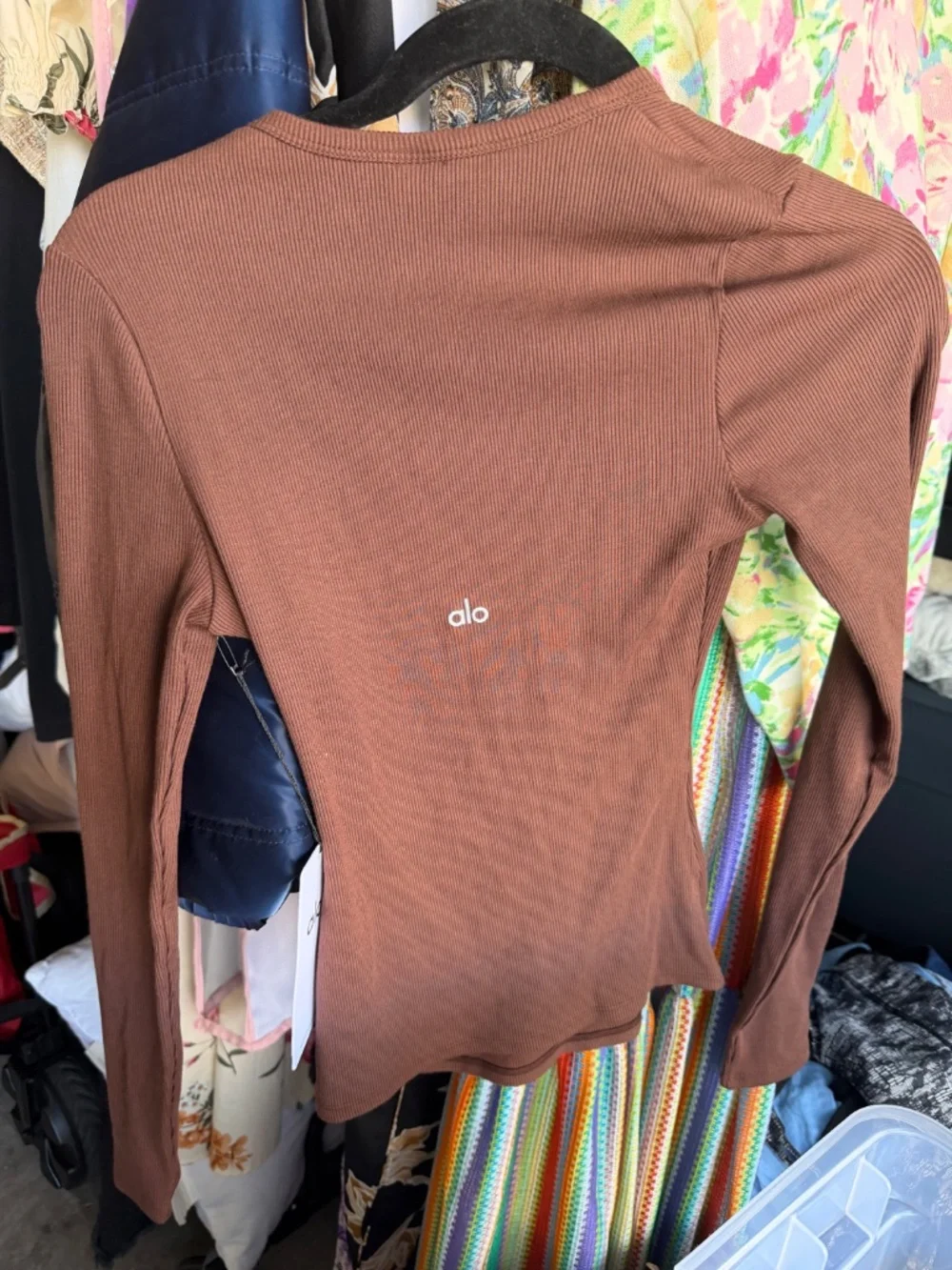 Alo brown longsleeve NWT